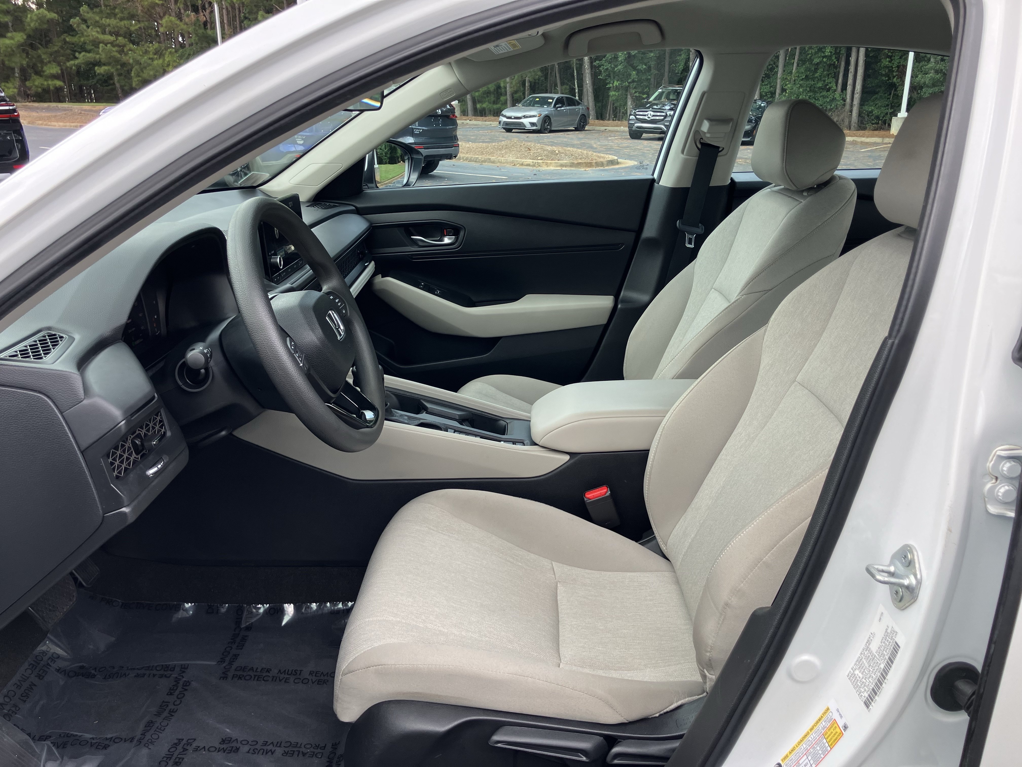 Certified 2025 Honda Accord LX image 16