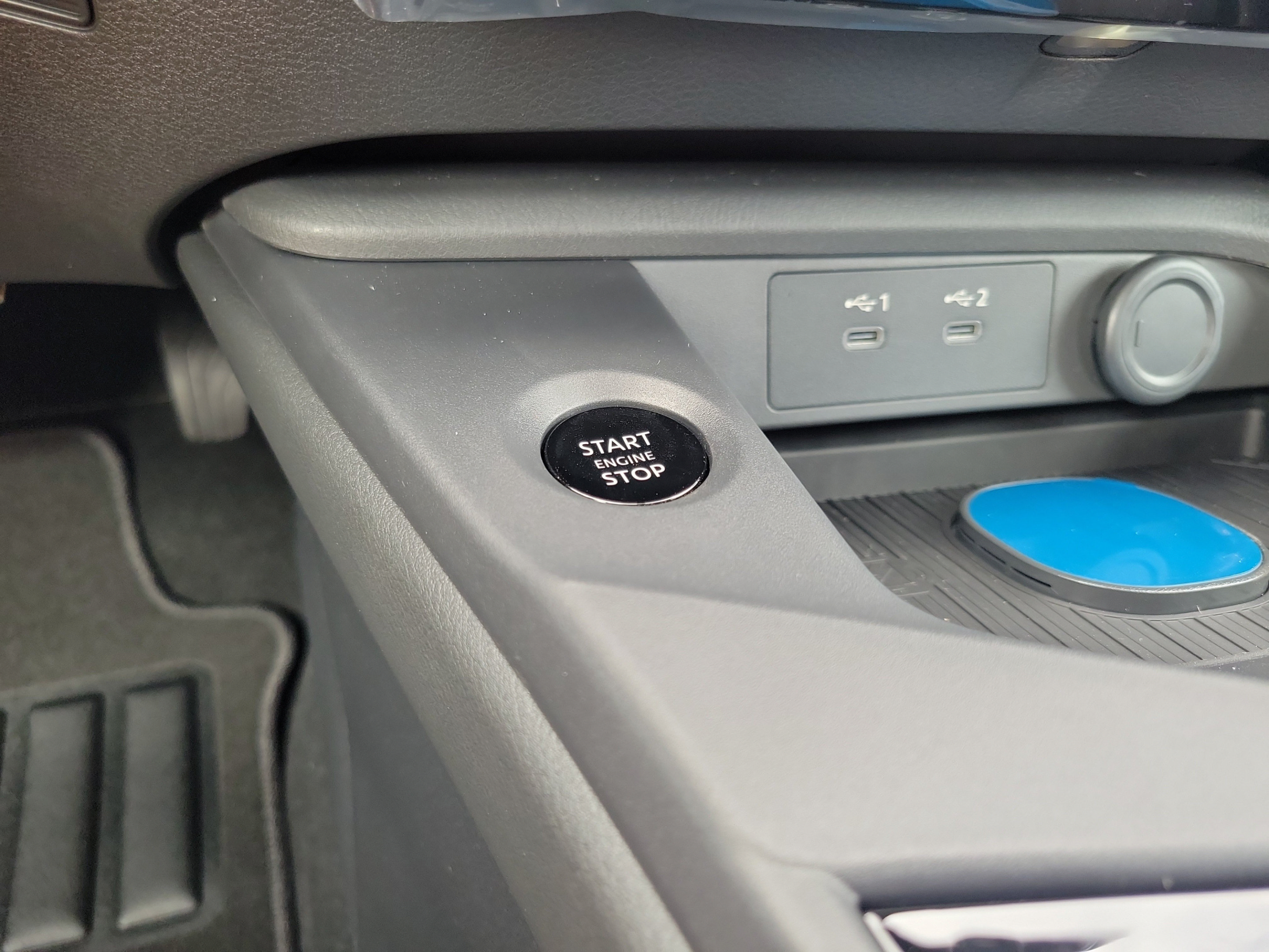 New 2027 Nissan Sentra SR w/ Floor Mat Package FWD image 28