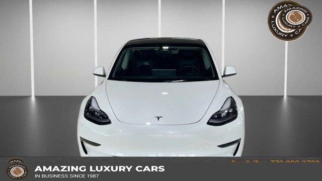 Used 2023 Tesla Model 3 Standard Range RWD image 1