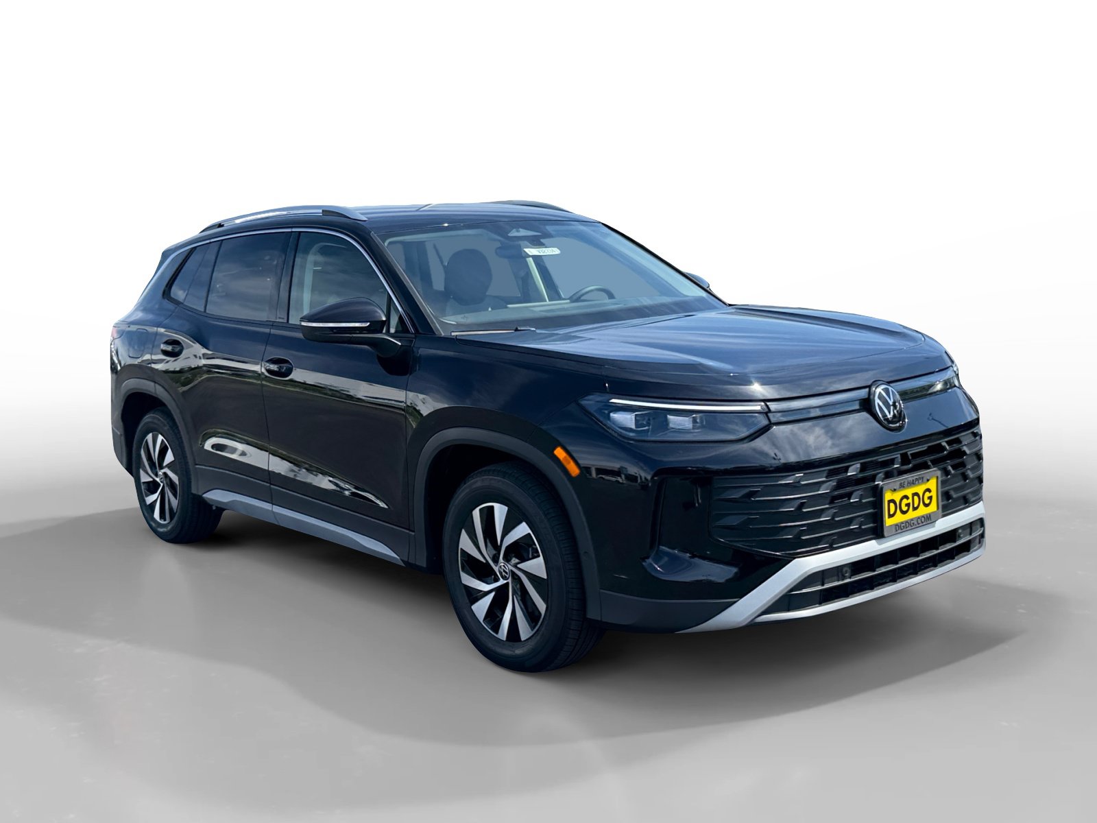New 2026 Volkswagen Tiguan S FWD image 7