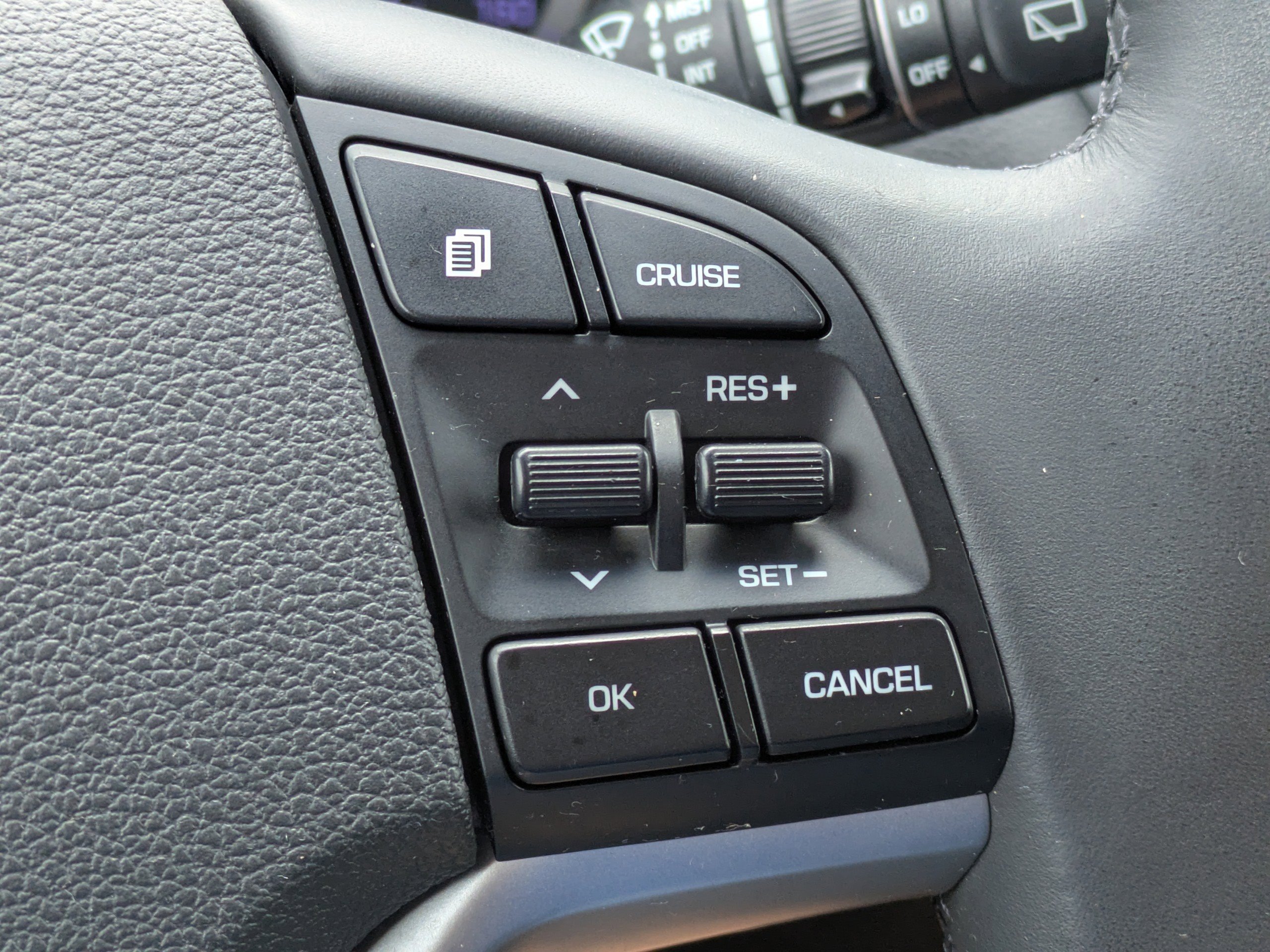 Used 2016 Hyundai Tucson Limited w/ Option Group 03 FWD image 27