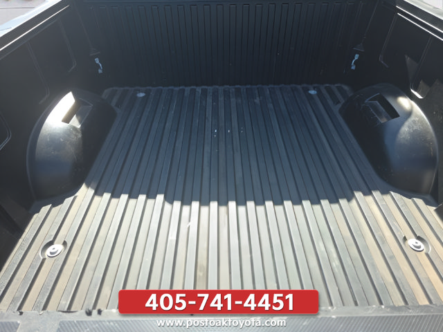 Used 2025 Toyota Tundra SR5 w/ SR5 Premium Package AWD/4WD image 27