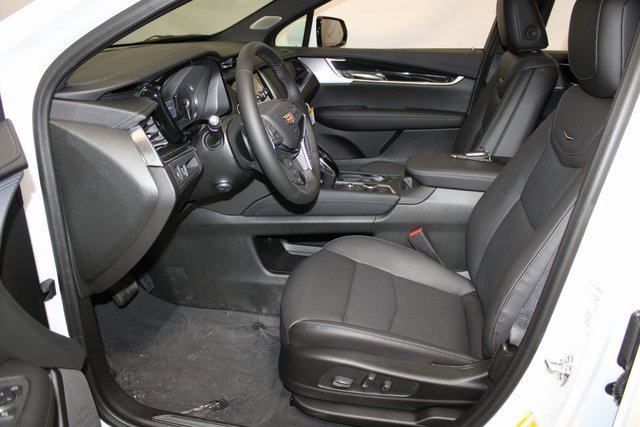 New 2025 Cadillac XT5 Premium Luxury image 4