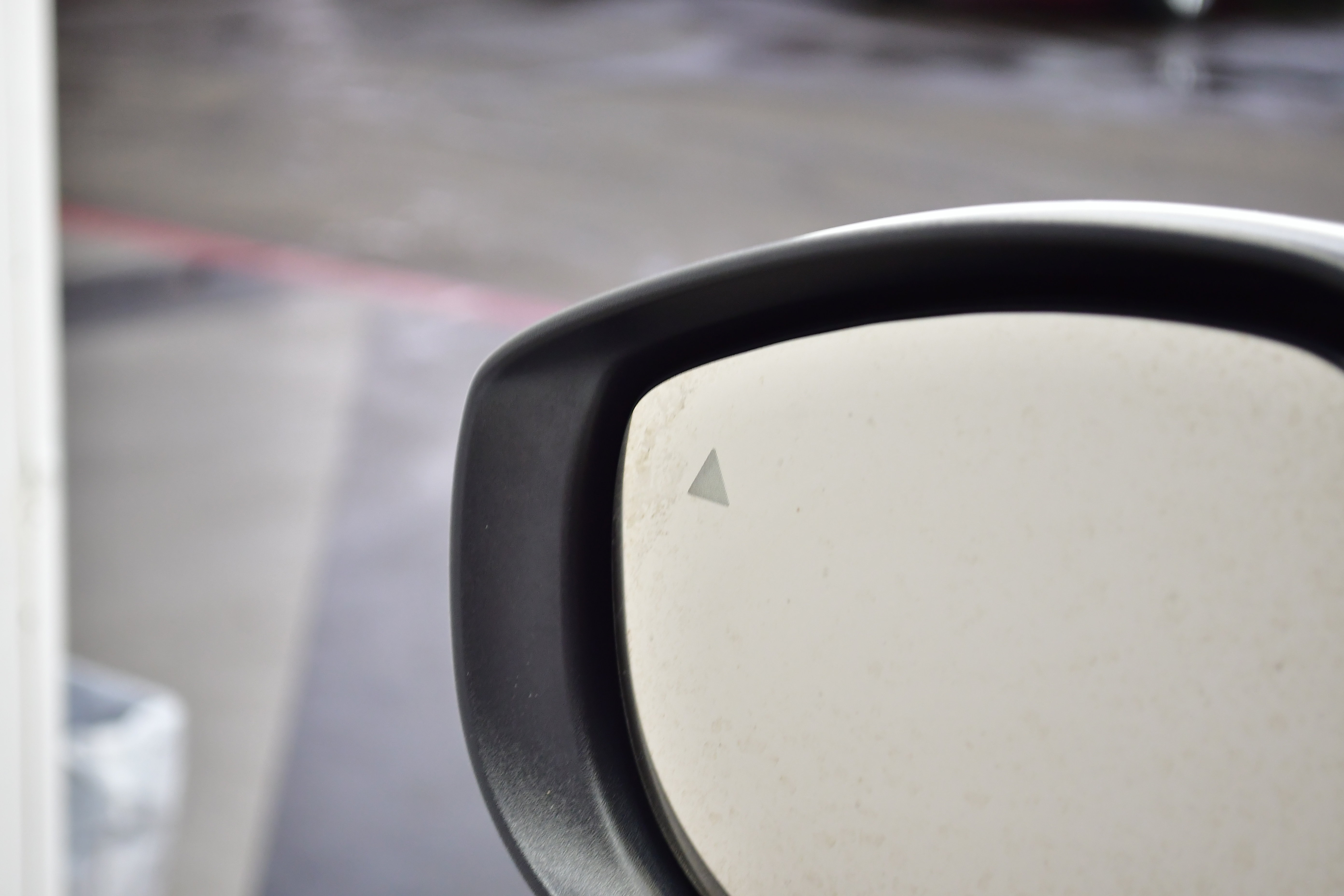 Used 2023 Chrysler Pacifica Touring-L image 30