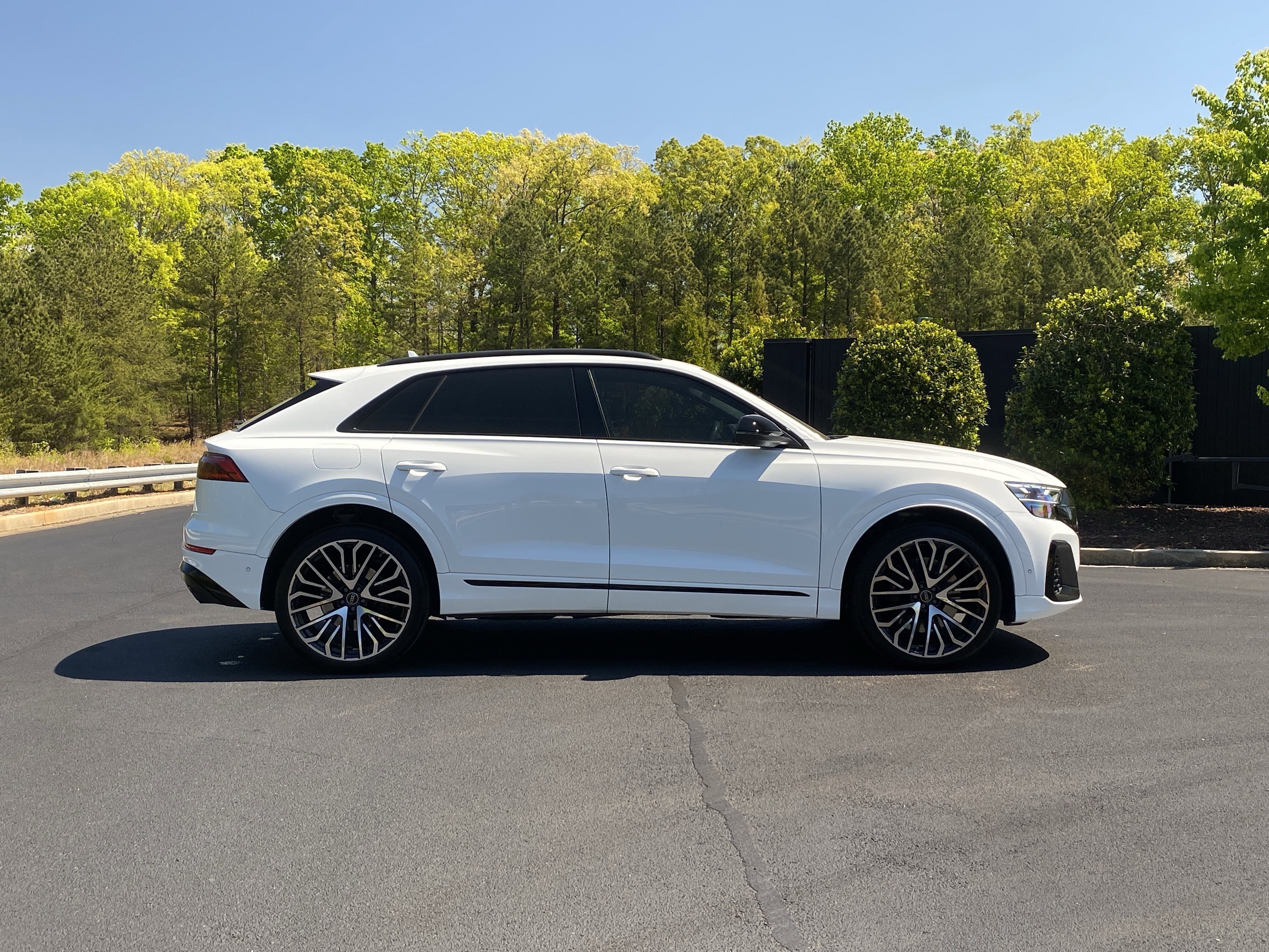 Used 2025 Audi SQ8 Premium Plus AWD/4WD image 5