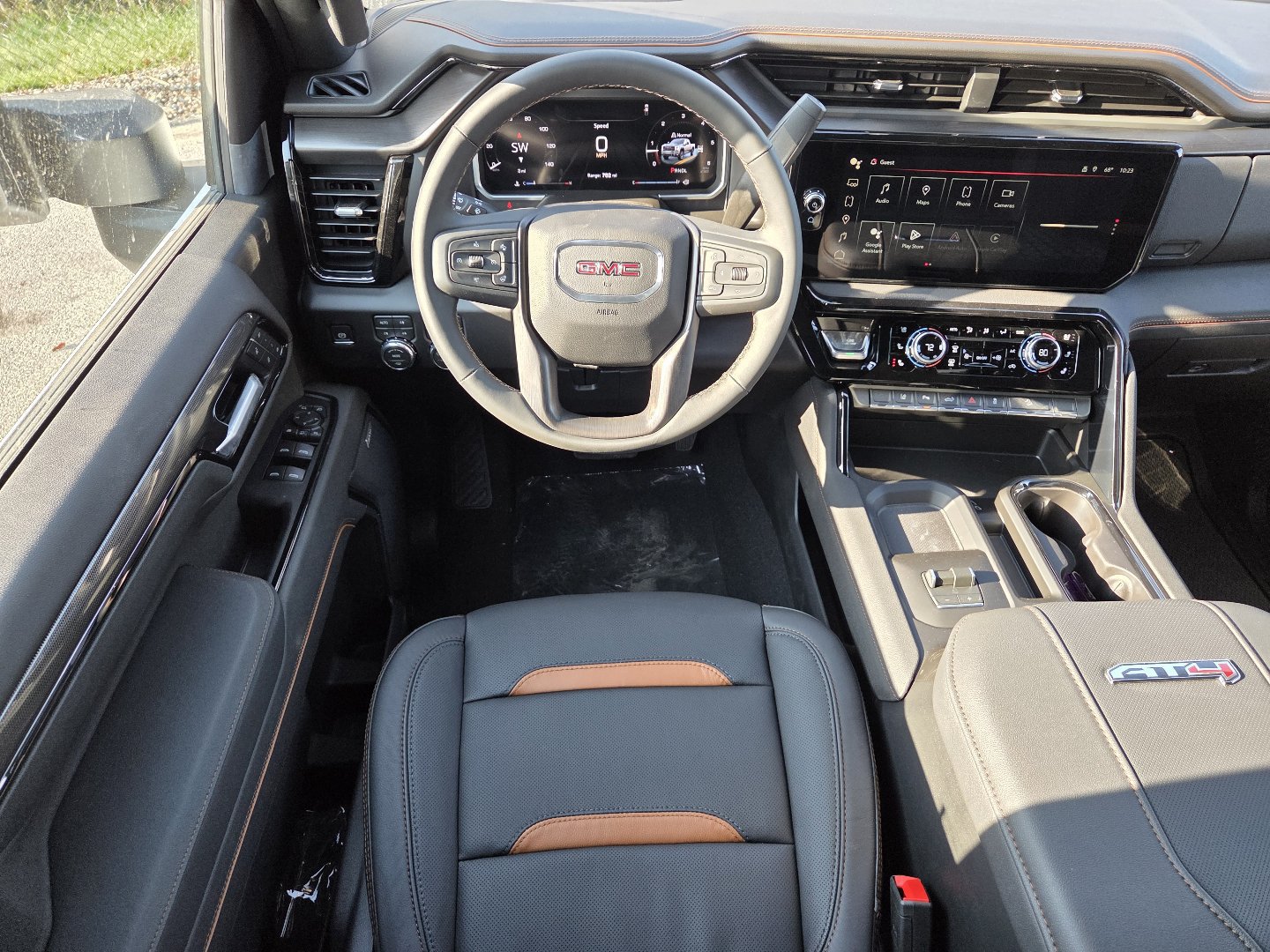New 2026 GMC Sierra 2500 AT4 AWD/4WD image 4