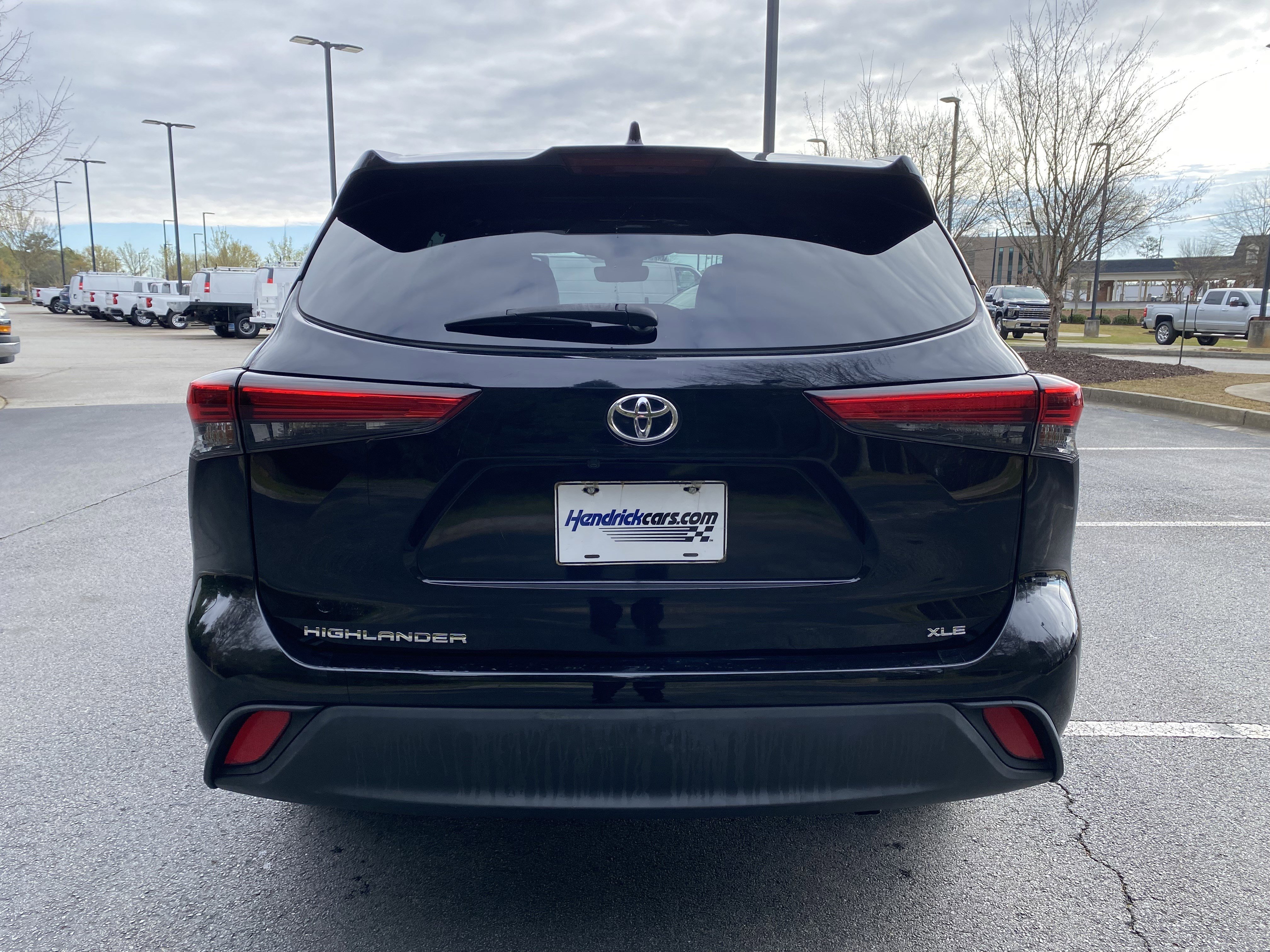 Used 2020 Toyota Highlander XLE image 8