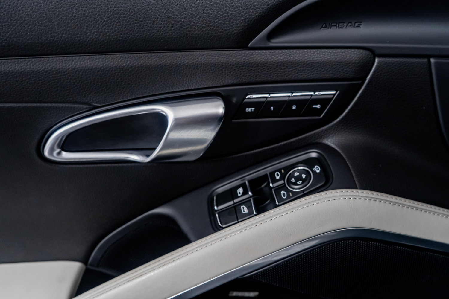 Used 2022 Porsche 718 Boxster S image 47