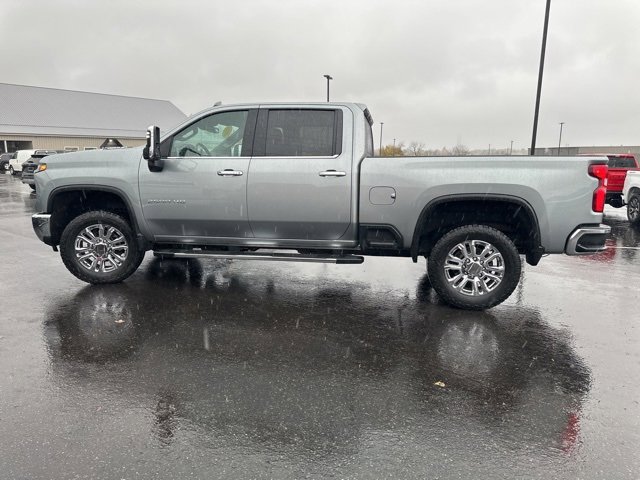 Used 2024 Chevrolet Silverado 2500 LTZ w/ LTZ Convenience Package image 4