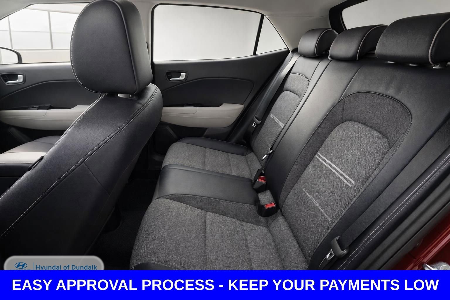 Used 2022 Hyundai Venue Limited image 15