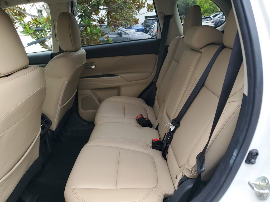 Used 2020 Mitsubishi Outlander SEL FWD image 11