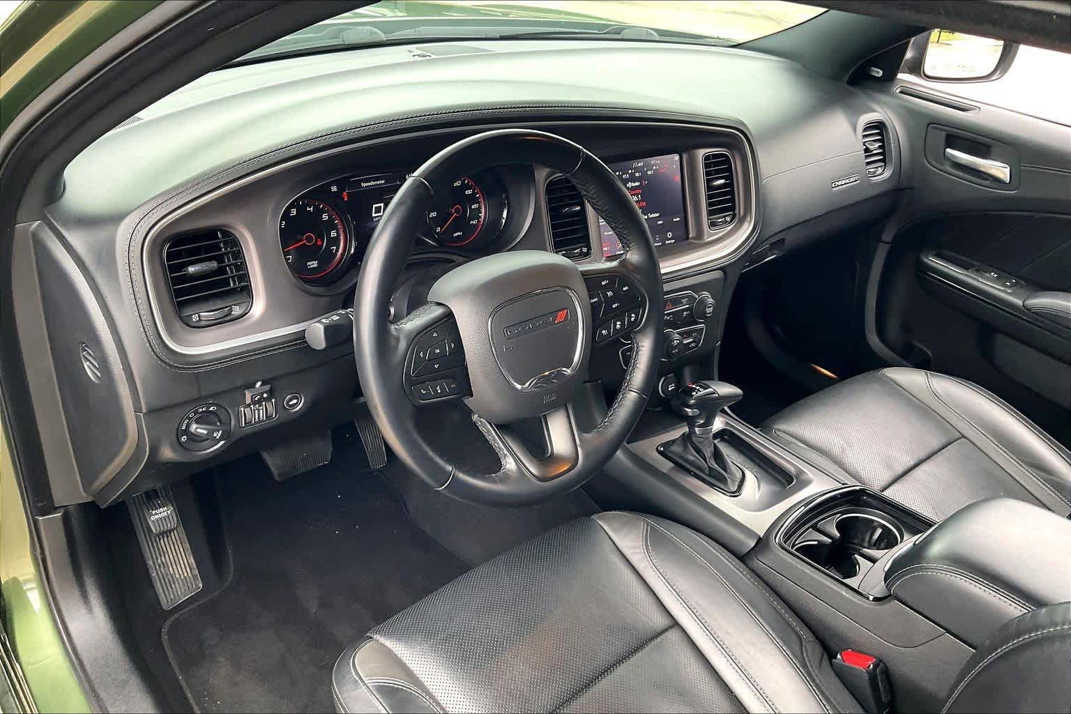 Used 2022 Dodge Charger SXT w/ Plus Group RWD image 16