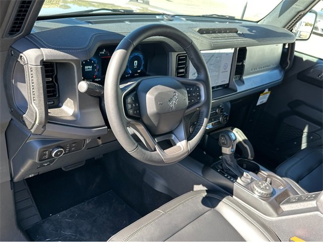 New 2025 Ford Bronco Badlands image 7