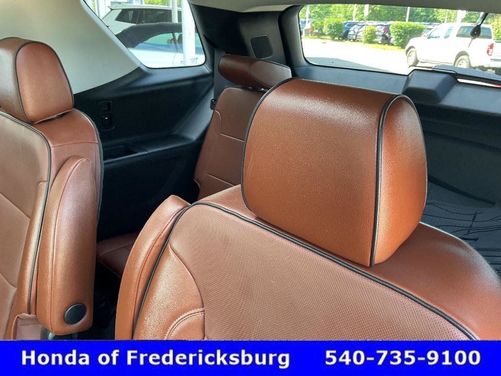 Used 2020 Chevrolet Traverse High Country w/ LPO, Floor Liner Package AWD/4WD image 30