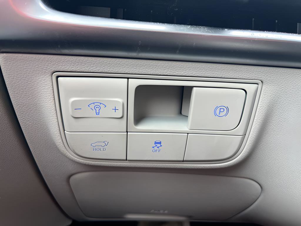 Used 2025 Hyundai Tucson Limited image 24