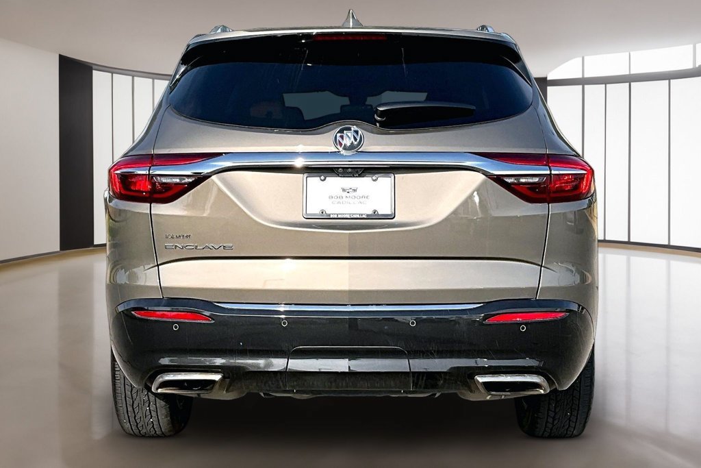 Used 2020 Buick Enclave Premium w/ Surround and Sites Package FWD image 4