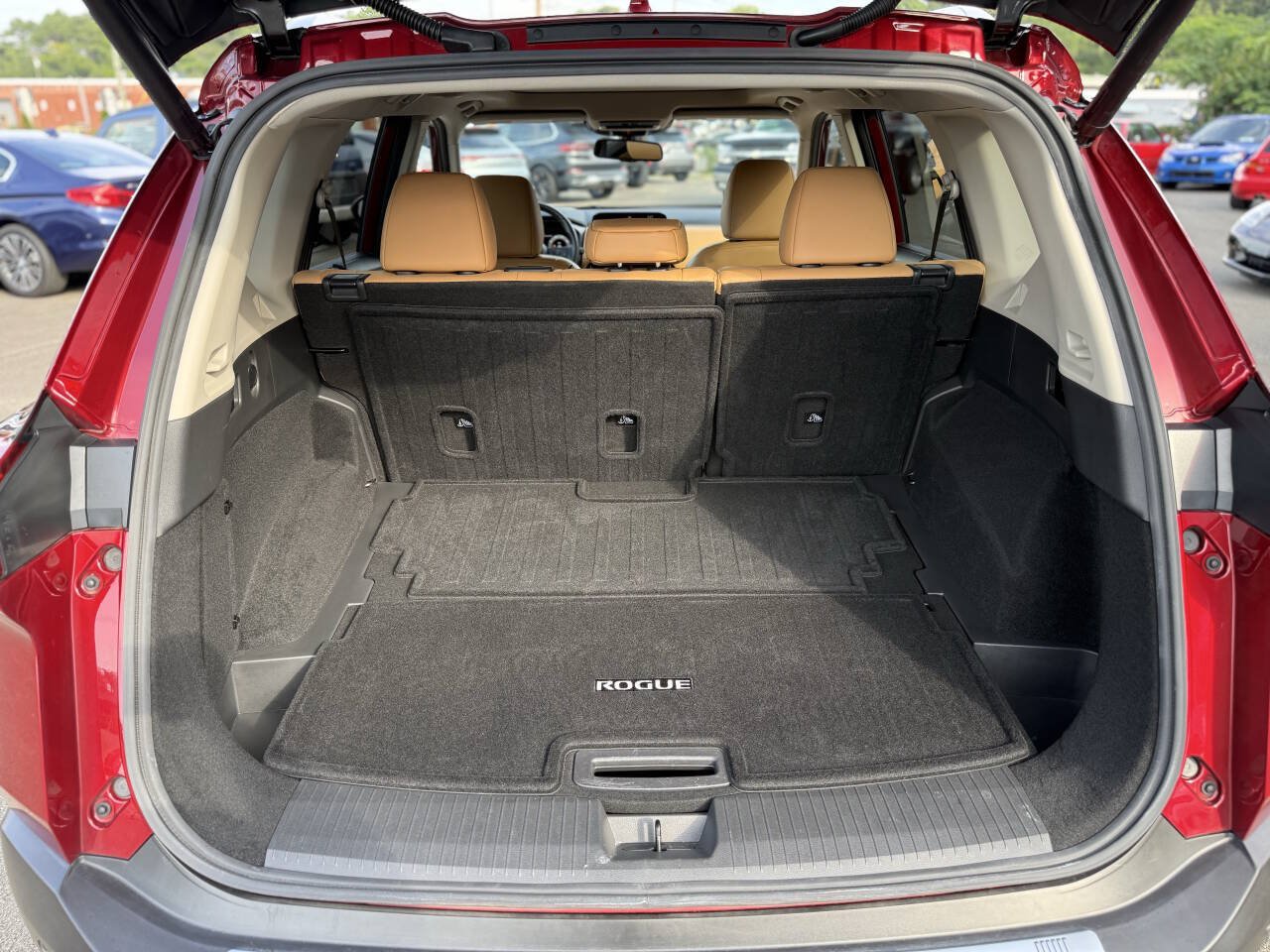 Used 2021 Nissan Rogue Platinum FWD image 21