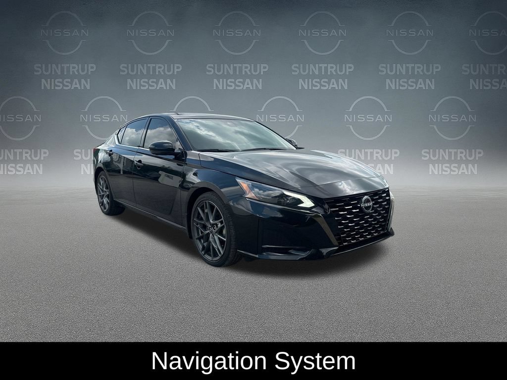Used 2024 Nissan Altima 2.0 SR FWD image 7