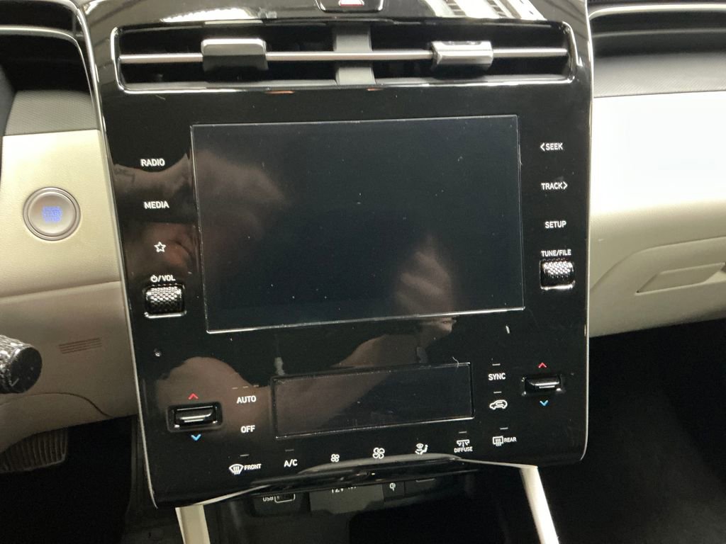 Certified 2024 Hyundai Tucson SEL AWD/4WD image 19