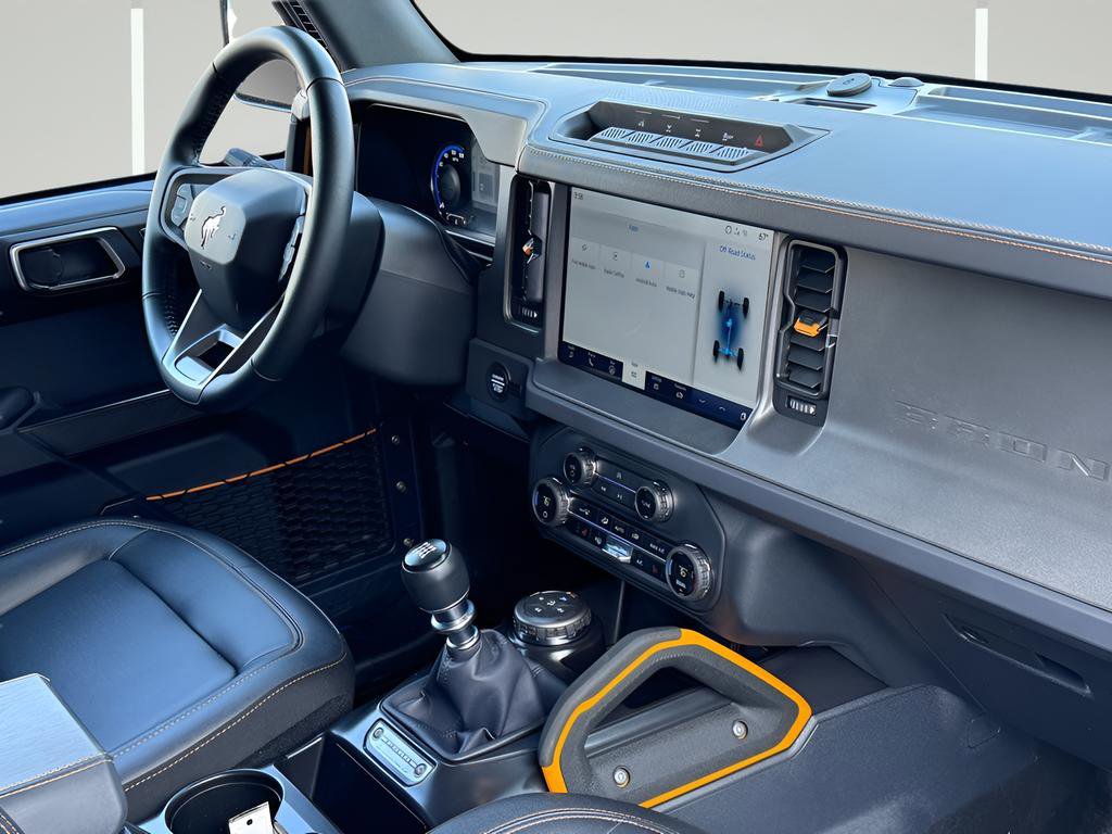 Used 2024 Ford Bronco Badlands image 6