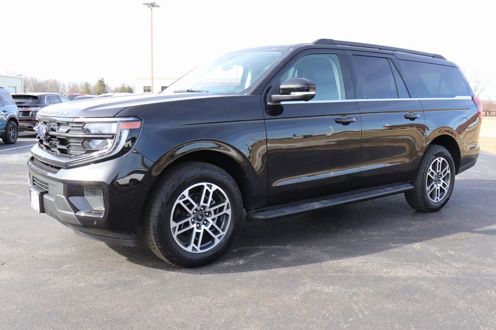 New 2026 Ford Expedition Max Active image 3