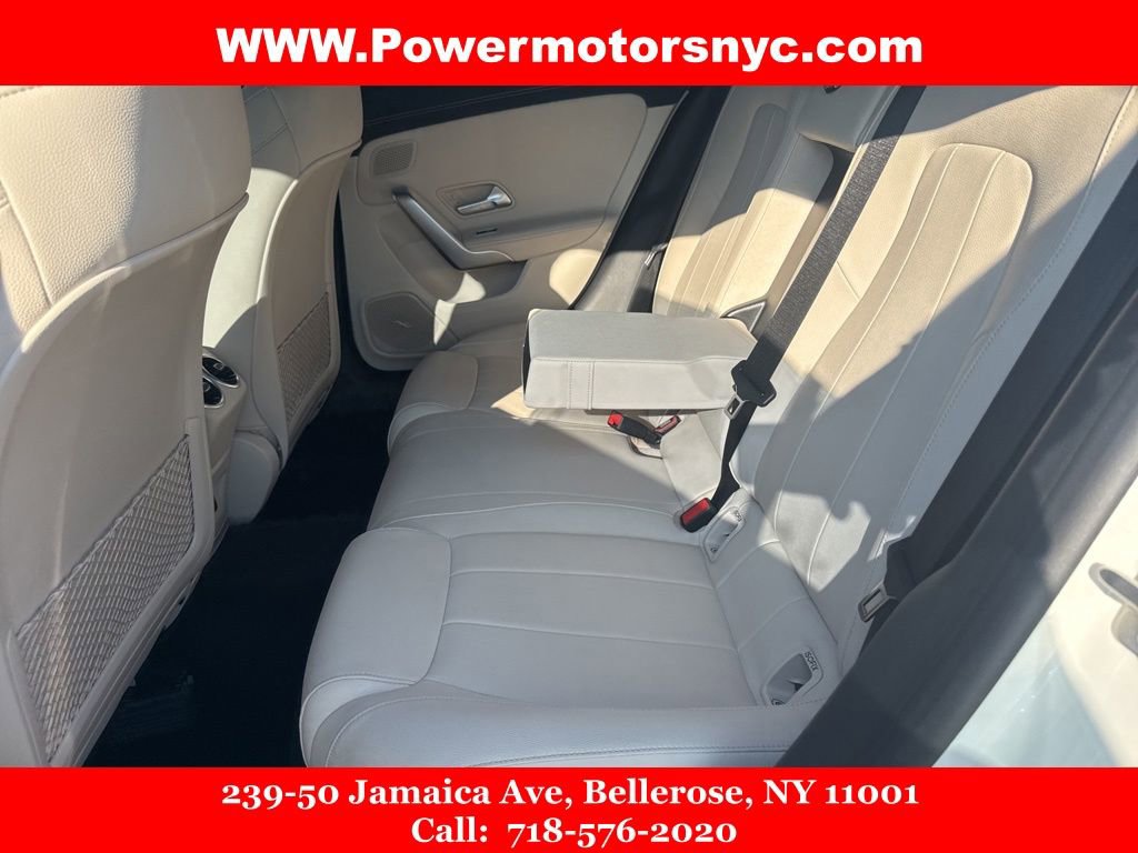 Used 2024 Mercedes-Benz CLA 250 4MATIC w/ Exclusive Package image 25
