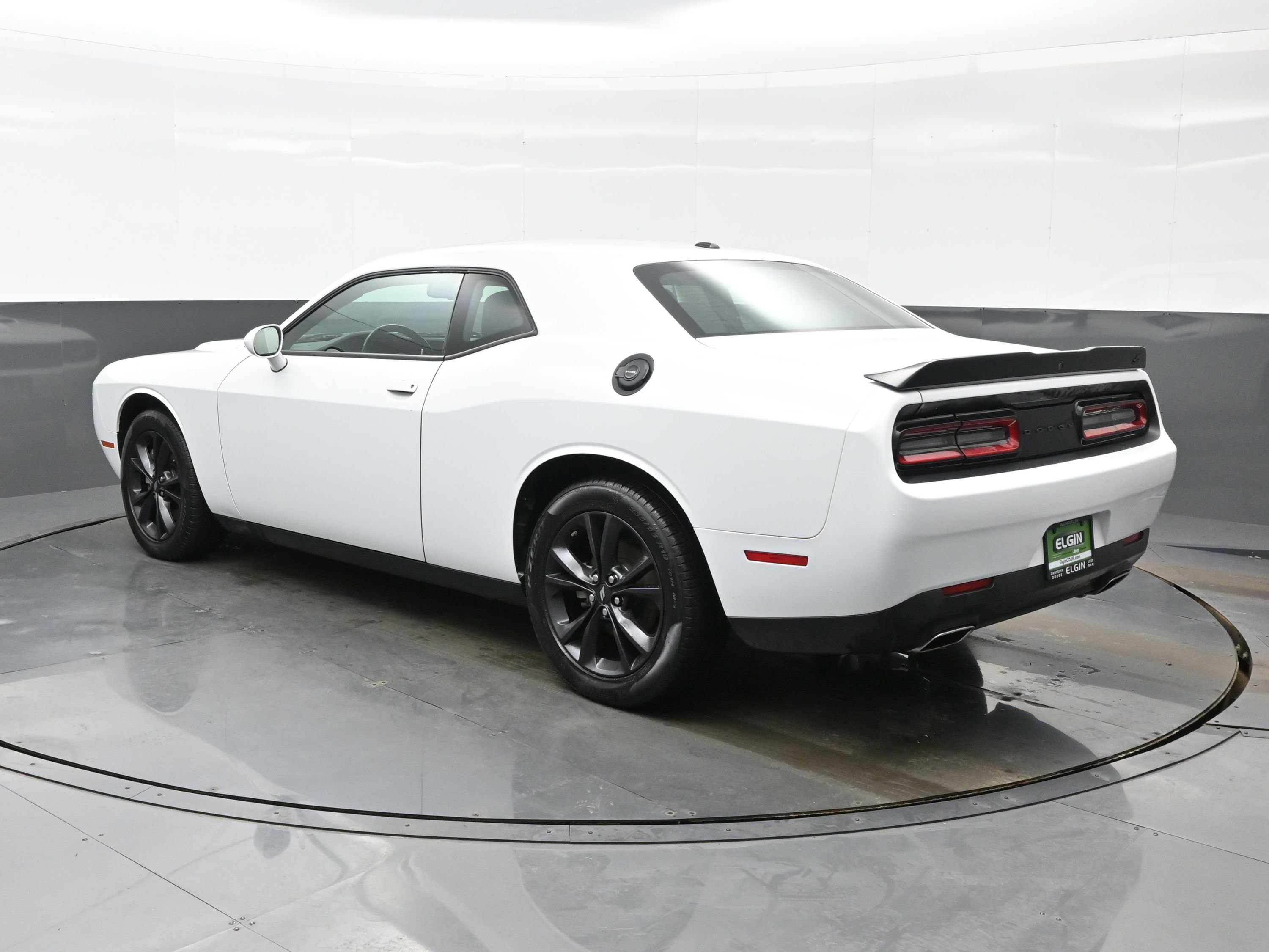Used 2023 Dodge Challenger SXT w/ Blacktop Package image 4