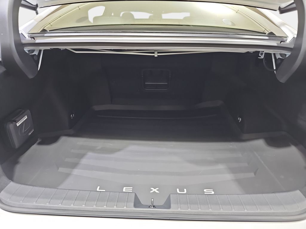 New 2026 Lexus ES 500e w/ Cold Area Package AWD/4WD image 12