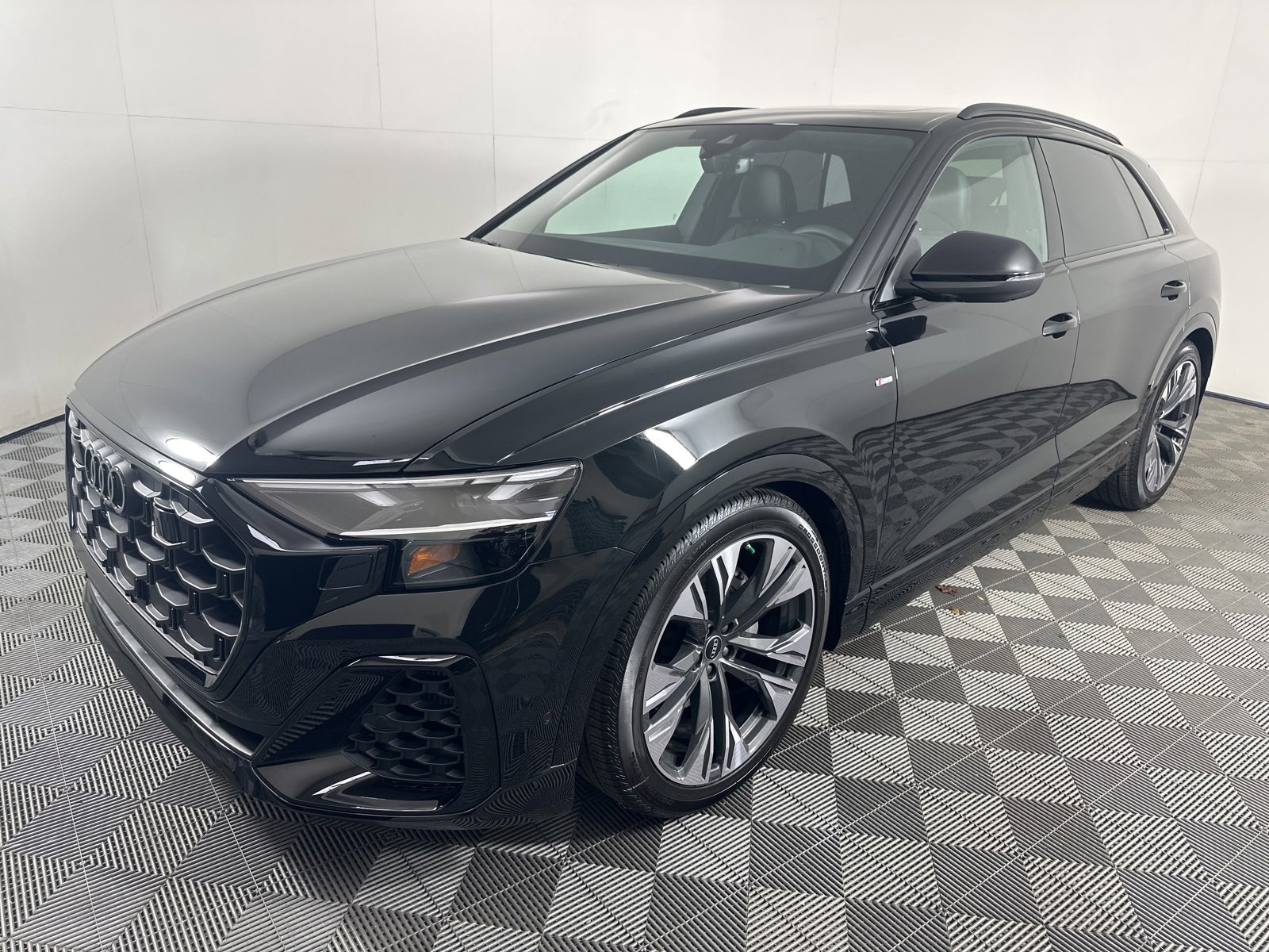 New 2026 Audi Q8 Premium Plus image 4