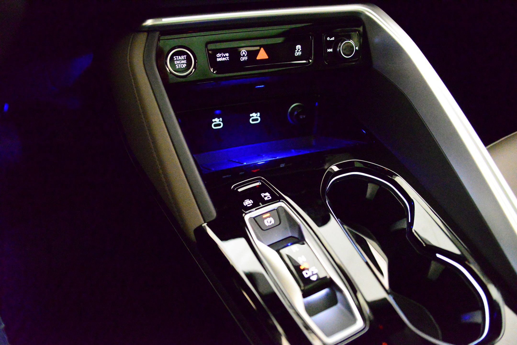 Certified 2025 Audi Q5 Premium w/ Convenience Package image 28