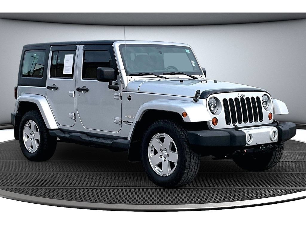 Used 2011 Jeep Wrangler Unlimited Sahara w/ Dual Top Group AWD/4WD image 14