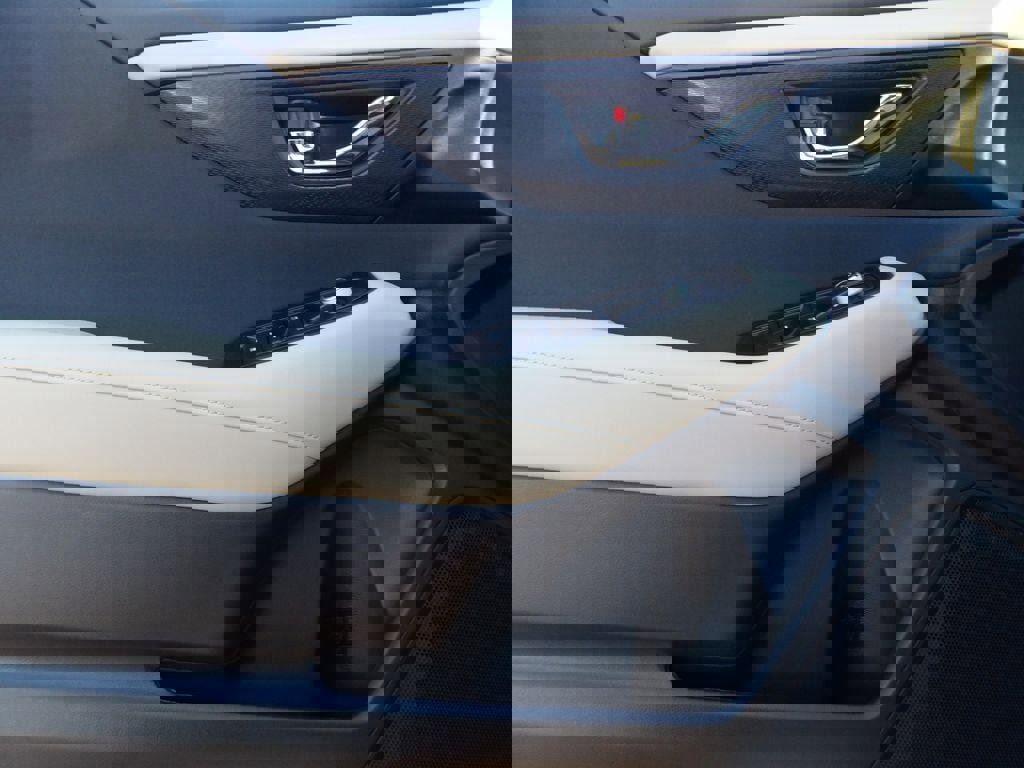 Used 2025 Subaru Outback Premium w/ Popular Package #1 image 10