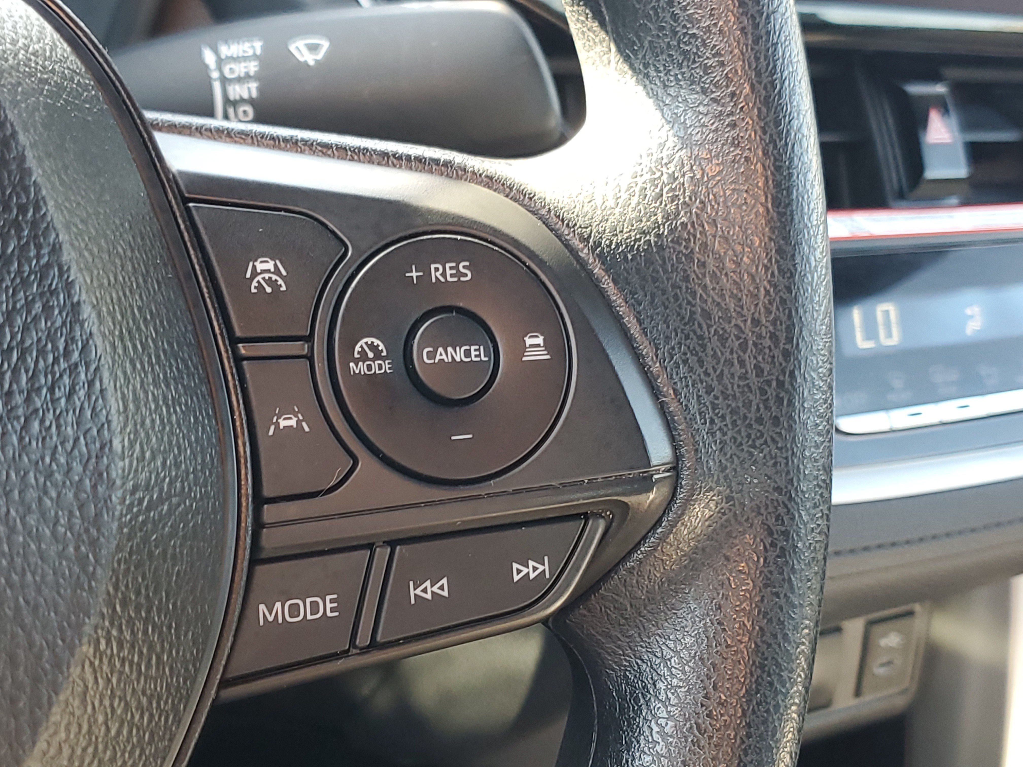 Certified 2025 Toyota Corolla Cross AWD Hybrid image 24