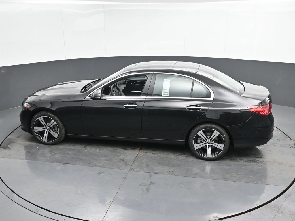 Used 2025 Mercedes-Benz C 300 4MATIC Sedan image 35