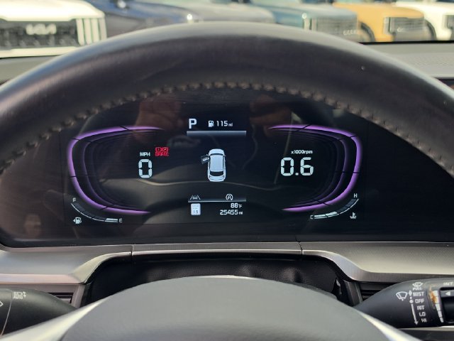 Certified 2025 Kia Telluride S FWD image 19
