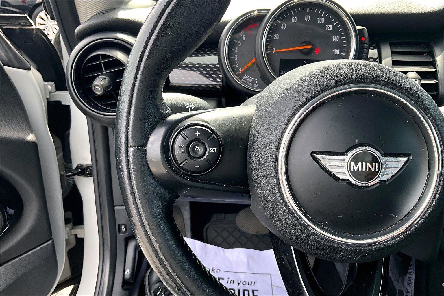 Used 2016 MINI Cooper S image 11