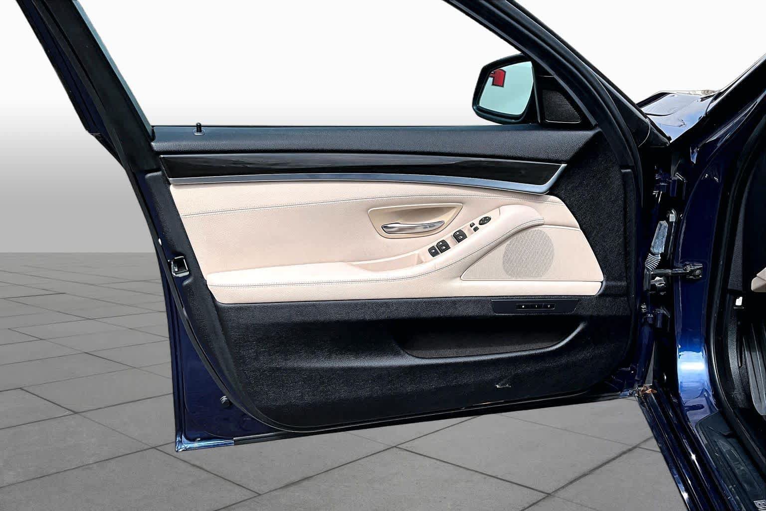 Used 2011 BMW 528i Sedan RWD image 20
