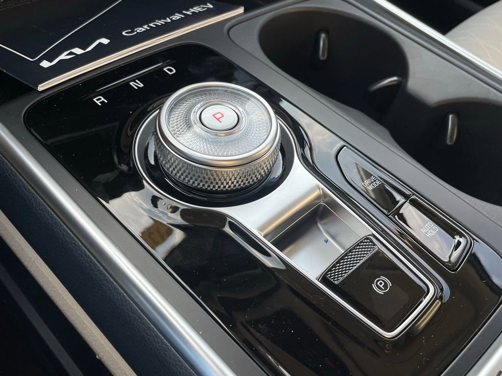 New 2026 Kia Carnival EX image 18