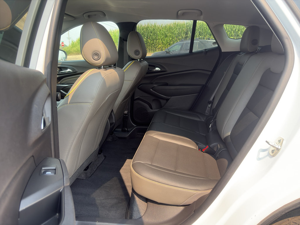 Used 2025 Chevrolet Trax ACTIV w/ Driver Confidence Package FWD image 8
