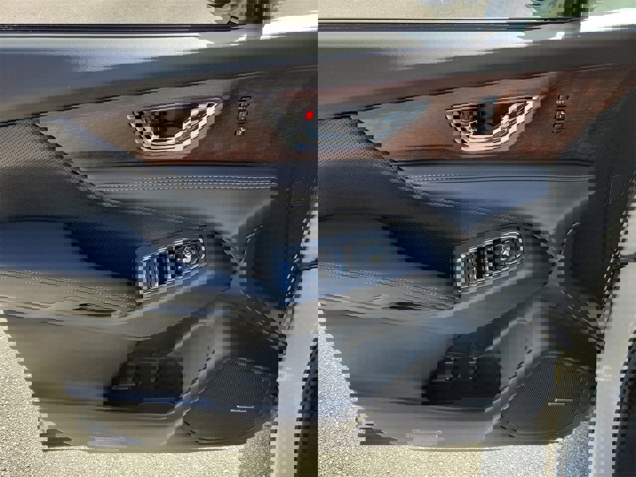 Used 2024 Subaru Ascent Touring w/ Popular Package #2 image 14