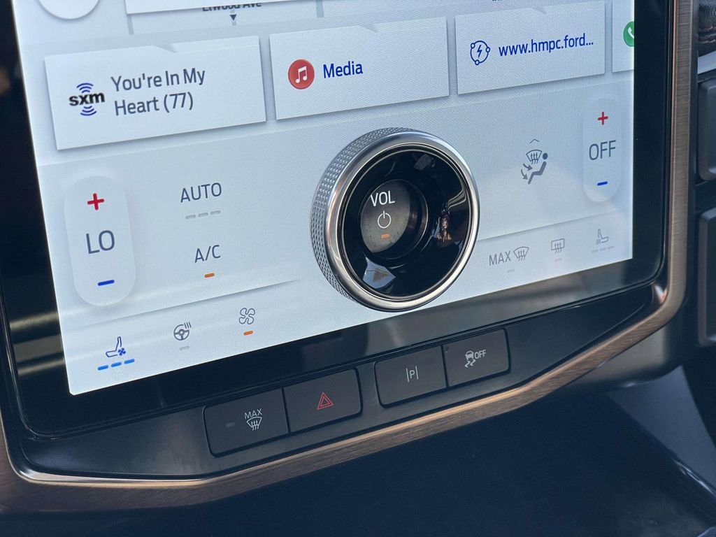 Certified 2022 Ford F150 Lightning Lariat image 18