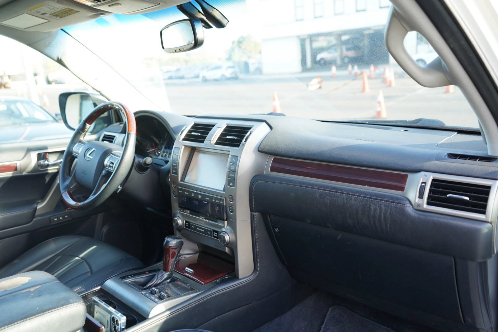 Used 2015 Lexus GX 460 AWD/4WD image 20