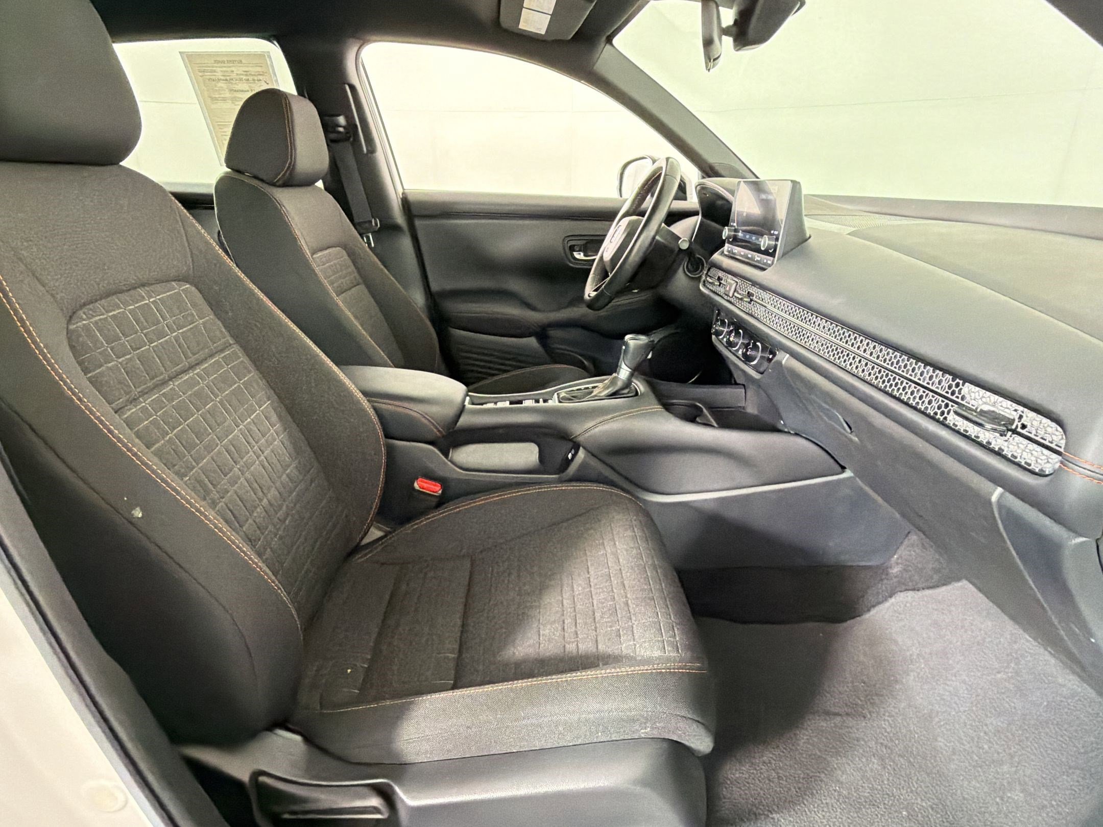 Used 2023 Honda HR-V Sport image 29