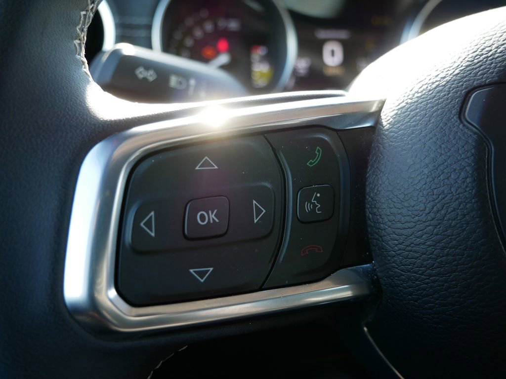 Used 2023 Jeep Wrangler Unlimited Sahara image 23