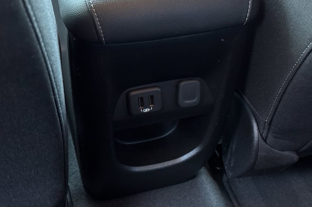 Used 2021 Chevrolet Colorado LT w/ Safety Package RWD image 14