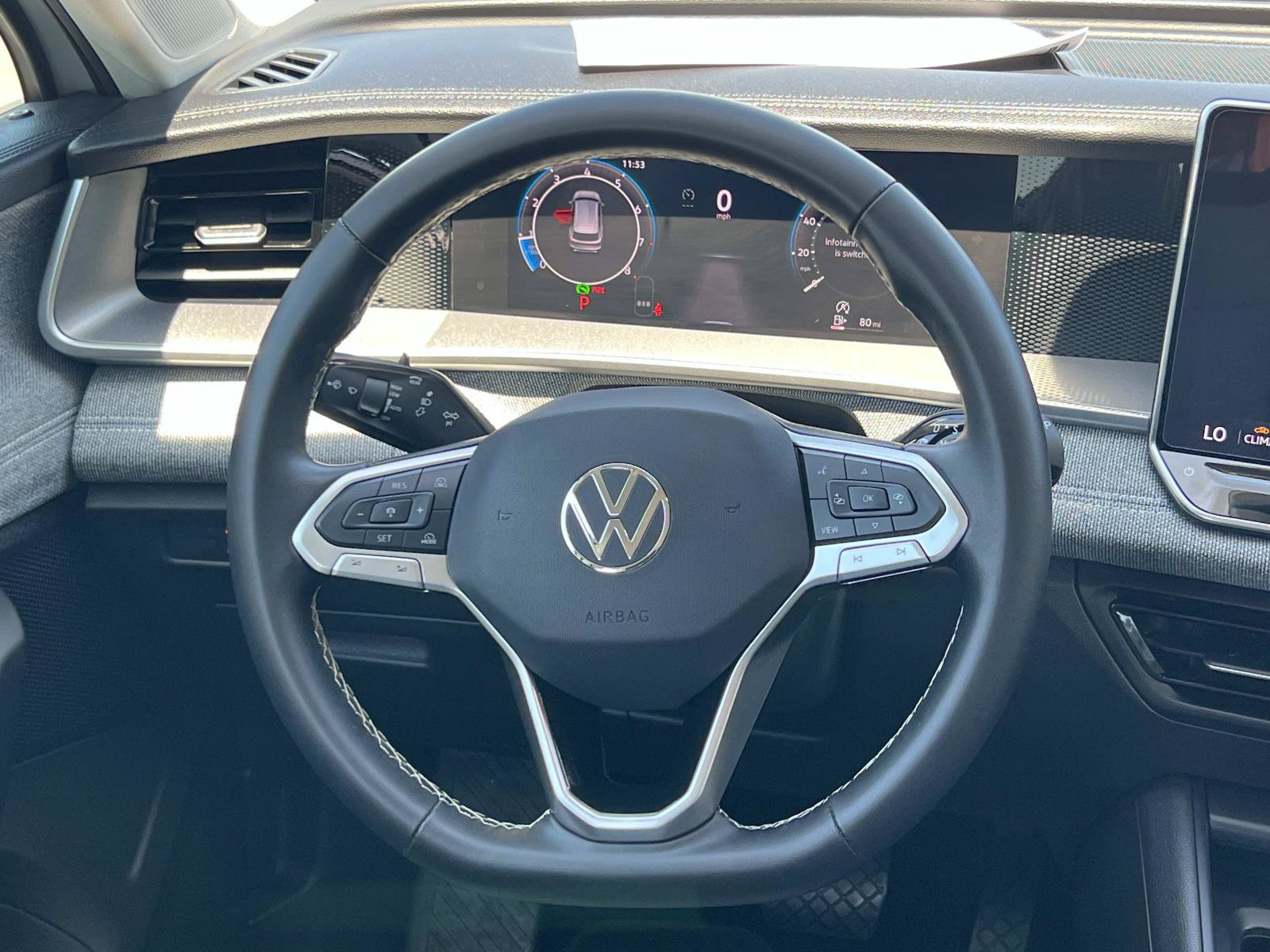 Certified 2025 Volkswagen Tiguan S FWD image 8