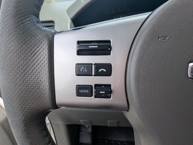 Used 2016 Nissan Frontier SV w/ SV Value Truck Package AWD/4WD image 14