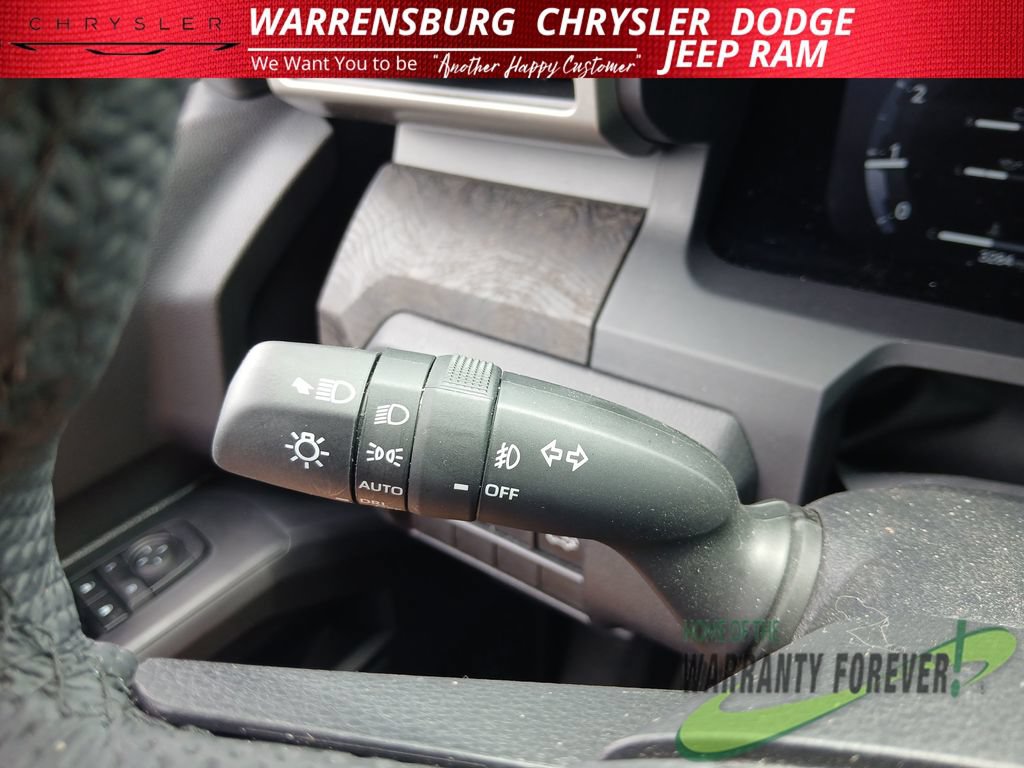 Used 2026 Toyota Tacoma Limited AWD/4WD image 19