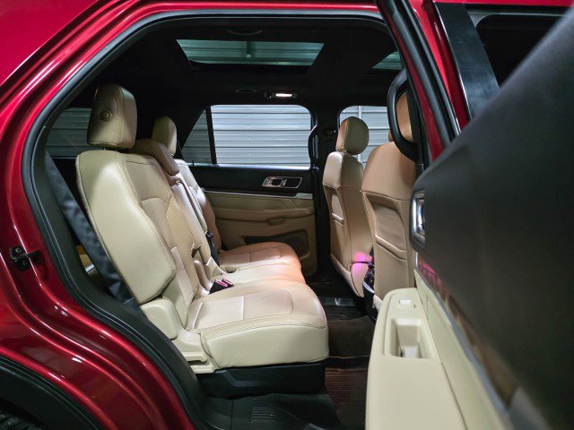 Used 2017 Ford Explorer Limited w/ Equipment Group 301A AWD/4WD image 19