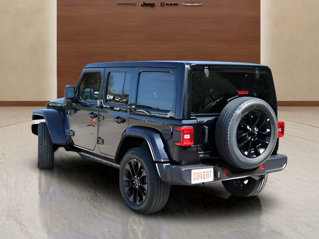 Used 2025 Jeep Wrangler Unlimited Sahara w/ Safety Group image 3